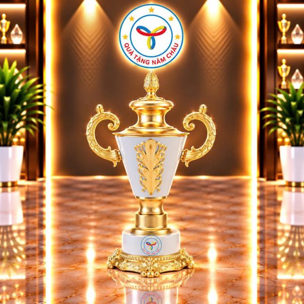 Cúp trao giải thể thao chất liệu chính kim loại, đế kim loại phối nỉ Model: CTS-C21BG