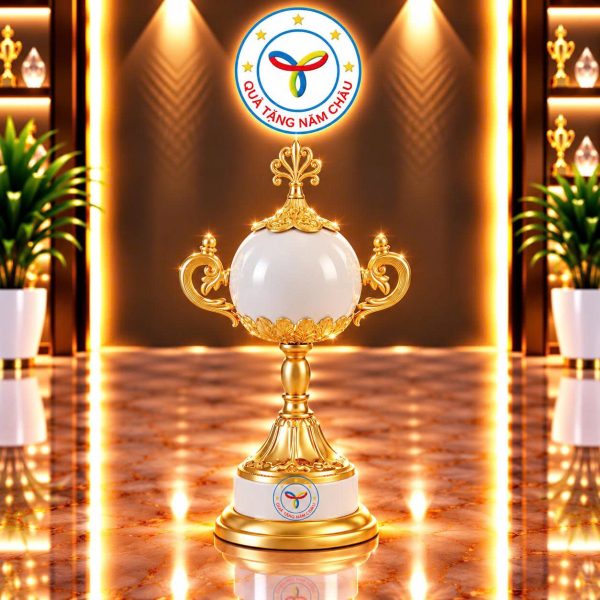 Cúp trao giải thể thao chất liệu chính kim loại, đế kim loại phối nỉ Model: CTS-C19BG