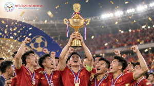 Cúp Vô Địch Cao Cấp – Kim Loại Màu Vàng Sang Trọng, Biểu Tượng Thành Tích Bền Vững Model: CH-2157G – Vàng